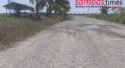Kondisi Jalan menuju Pelabuhan Sintete (Kapet) di Kecamatan Semparuk, Kabupaten Sambas yang memprihatinkan