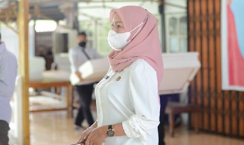 Aldini Pamong Budaya Sub Koordinator Kesenian Disdikbud Kabupaten Sambas Aldini.