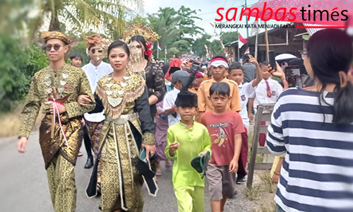 Suasana Karnaval yang di gelar Desa Tri Mandayan, Kecamatan Teluk Keramat, Rabu (17/8/2022) siang.
