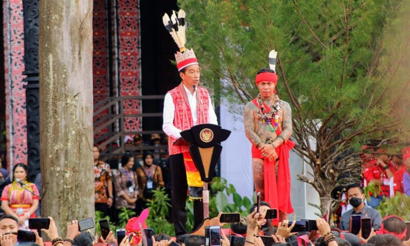 Presiden RI Joko Widodo pada pembukaan Bahaupm Bide Bahana TBBR, Selasa (29/11/2022) di Pontianak, Kalbar.