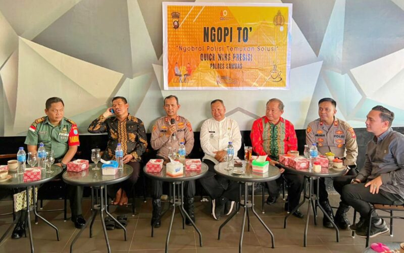 Kapolres Sambas AKBP Laba Meliala menyampaikan prtogram Ngopi To', Rabu (7/12/2022) di Kecamatan Jawai.