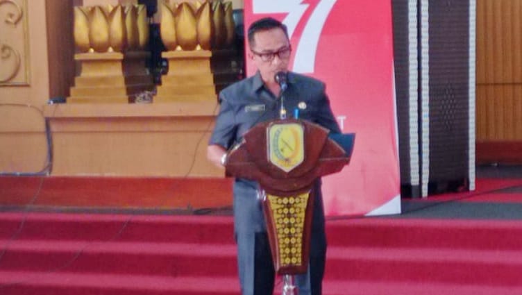 Kepala Bappeda Yudi saat menyampaikan program Inovasi Daerah Kabupaten Sambas, Selasa (13/12/2022).