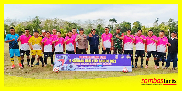 Ketua DPD Nasdem Kabupaten Sambas Subhan Nur pada turnamen Sepakbola di Lapangan Persetek, Desa Sungai Serabek.