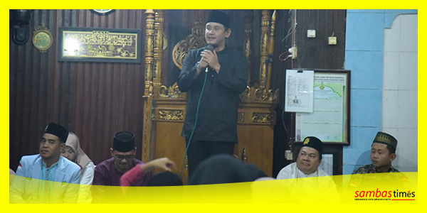 Wakil Bupati Sambas Fahrur Rofi pada kegiatan pengajian rutin BKPRMI, Jumat (27/1/2023) malam.