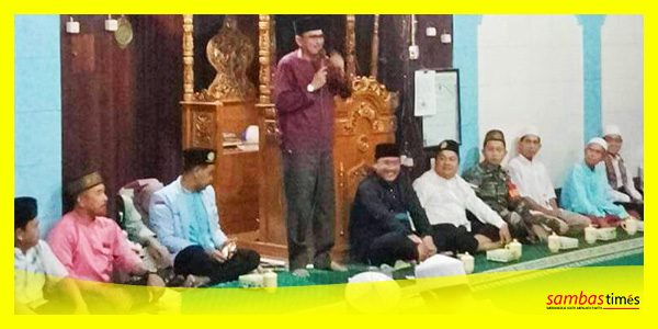 Wakil Ketua DPRD Sambas Ferdinan Syolihin pada kegiatan pengajian rutin BKPRMI, Jumat (27/1/2023) malam.