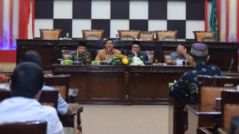 Pengurus PABPDSI Kabupaten Sambas sampaikan aspirasi ke DPRD Kabupaten Sambas, Kamis (9/2/2023).