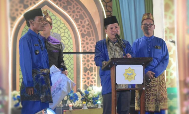 Bupati Sambas Satono membuka MTQ ke-31 Kecamatan Pemangkat, Rabu (15/2/2023) malam.