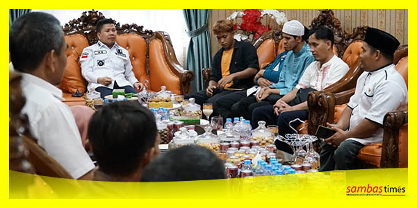Bupati Sambas Satono menerima silaturahmi pengurus PPDI Kabupaten Sambas, Sabtu (29/4/2023).