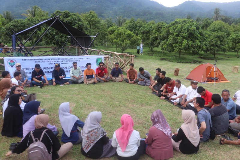Suasana Rakor Pendamping Desa yang digelar Dinsos PMD bersama Tenaga Pendamping Desa.