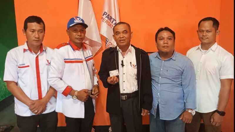 Timotius Ketak resmi bergabung bersama Partai Perindo, Minggu (14/5/2023).