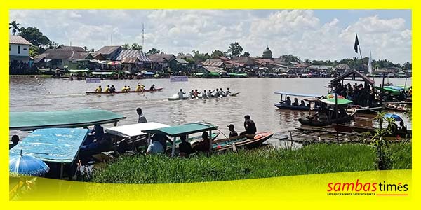 Antusias masyarakat menyaksikan Bedar Race Pasar Melayu, Sabtu (11/6/2023).