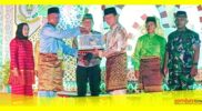 Drs H Sunaryo MSI Asisten 1 Setda Sambas pada penutupan MTQ Kabupaten Sambas ke-XXXI di Kecamatan Sejangkung