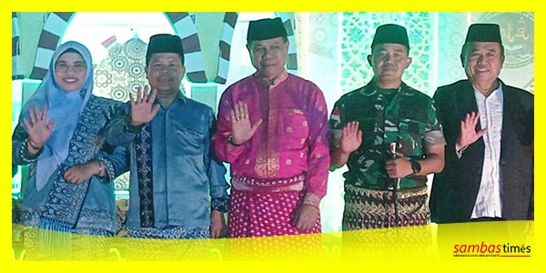 Wakil Ketua DPRD Kalbar Ir H Prabasa Anantatur MH pada pembukaan MTQ Kabupaten Sambas ke-XXXI di Kecamatan Sejangkung, Kamis (15/6/2023) malam.