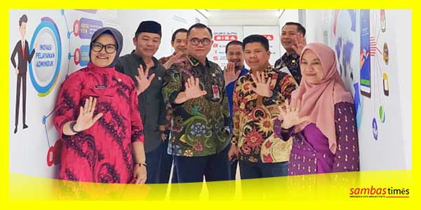Bupati Sambas Satono bersama Kadisdukcapil dan Ketua Komisi 1 DPRD Kabupaten Sambas Kunjungan Kerja ke Dirjen Dukcapil Kemendagri, Kamis (13/7/2023).