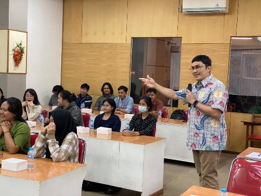 Herzaky Mahendra Putra saat menyampaikan materi Diskusi Millenial Menyongsong Indonesia Milenial 2023.