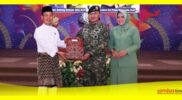 Ketua DPRD Sambas bersama Letkol Inf Dadang Armada Sari usai pisah sambut Dandim 1208 Sambas,
