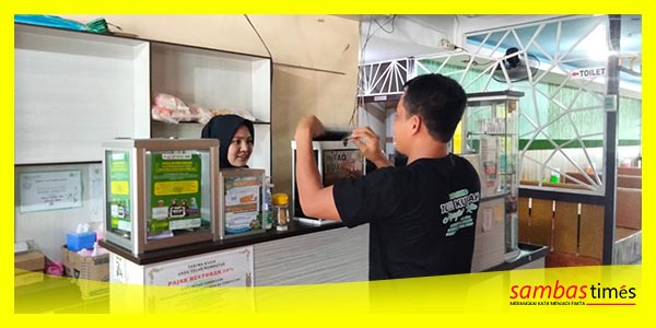 Pokja DKM 1001 Kubah mendistribusikan infaq dibeberapa lokasi Kecamatan Sambas.