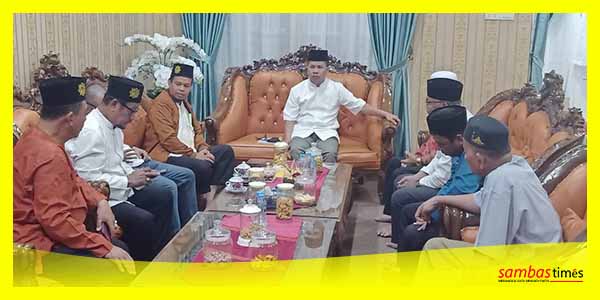 Bupati Sambas Satono menerima silaturahmi pengurus MABM Kabupaten Sambas, Kamis (3/8/2023) malam.
