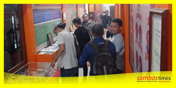 KPU Kabupaten Sambas bersama Jurnalis di Lingkungan KPU Kabupaten Sambas pada kegiatan Kunjungan RPP bersama Jurnalis, Selasa (1/8/2023).