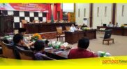 Ketua DPRD Kabupaten Sambas Abu Bakar membuka Sosialisasi Anti Korupsi bagi Legislatif,