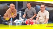 Mandor Pekerjaan PJU-TS Kabupaten Sambas bertemu bersama pihak PT WIKA