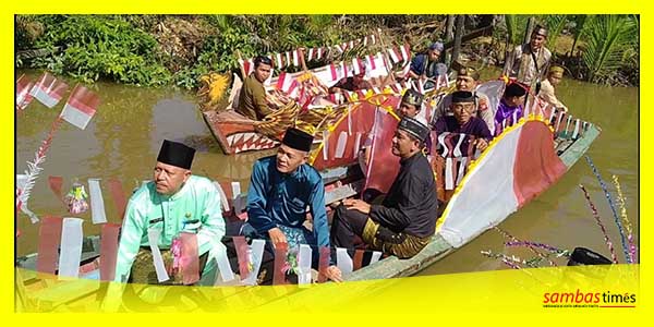 Wakil Ketua DPRD Sambas Suriadi saat menghadiri Festival Sampan Hias pada kegiatan Napak Tilas Terusan Semparuk, Kamis (24/8/2023) di Kecamatan Semparuk.