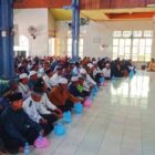 Suasana perobatan Maulid Nabi Muhammad SAW 1445 H di Masjid Nurul Islam Dusun Bungoran, Desa Samustida, Kecamatan Teluk Keramat. Kamis (28/9/2023).