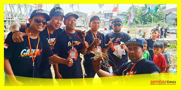 Panitia Lomba Mancing Udang Gajik-gaji Season 2 memperlihatkan hasil pancingan udang Ranggah, Minggu (10/9/2023).
