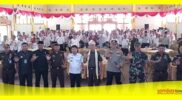 Anwari bersama Kajati Kalbar, Bupati Sambas dan Forkopimda di Aula Utama Kantor Bupati Sambas, 4 Oktober lalu.