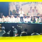 Bupati Sambas Satono menyampaikan sambutan pada hari Santri Nasional, Senin (23/10/2023) malam di Areal Kantor Bupati Sambas.