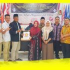 DPC Partai Gerindra Kabupaten Sambas menyerahkan berkas DCT ke KPU Sambas, Selasa (3/10/2023) malam.