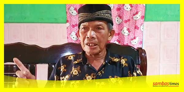 Orang tua UH terduga Teroris menjelaskan kronologis penangkapan anaknya oleh Tim Densus 88 Anti Teror, Kamis (19!/10/2023)