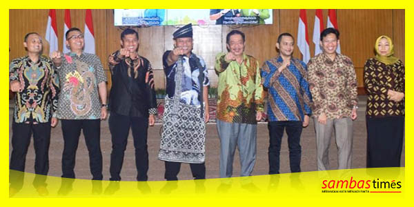 Danrem 121/Abw bersilaturahmi bersama Pemda Sambas pada kunjungan kerjanya, Kamis malam  (7/12/2023) di Aula Utama Kantor Bupati Sambas.