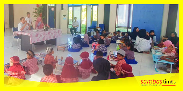 Peserta PAUD antusias mengikuti lomba mewarnai, DPPKH Kabupaten Sambas, Rabu (6/12/2023).