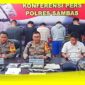 Kapolres Sambas AKBP Sugiyatmo menggelar Press Release dengan menghadirkan terduga pelaku pelemparan kaca mobil, Rabu (28/2/2024) sore di Mapolres Sambas.
