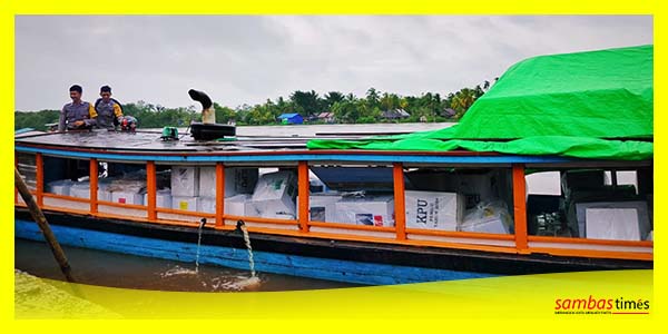 Logistik Pemilu 2024 l mulai Didistribusikan PPS Kecamatan Sejangkung, Senin (11/2/2024) lalu menggunakan Motor Tambang.