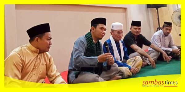 Ketua MUI Kabupaten Sambas Dr H Sumar'in menyampaikan Siraman Rohani kepada warga binaan Bapas Sambas Selasa kemarin.