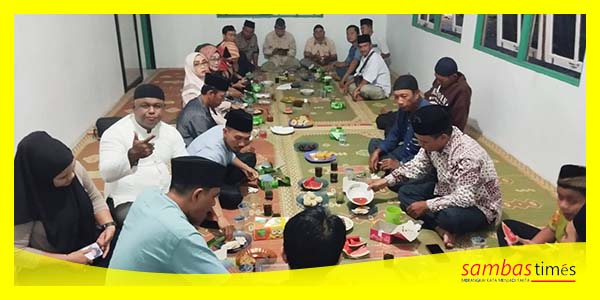 Silaturahmi dan buka puasa bersama pengurus DPC PPP Kabupaten Sambas belum lama ini di Kantor DPC PPP Kabupaten Sambas.