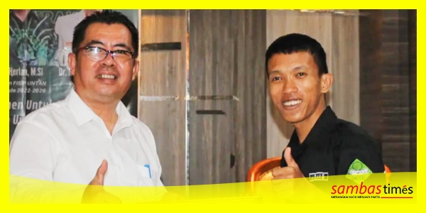 Dokumentasi Sahrul (Pakaian hitam) yang akan maju pada Pemilihan Presiden Mahasiswa Tahun 2024.