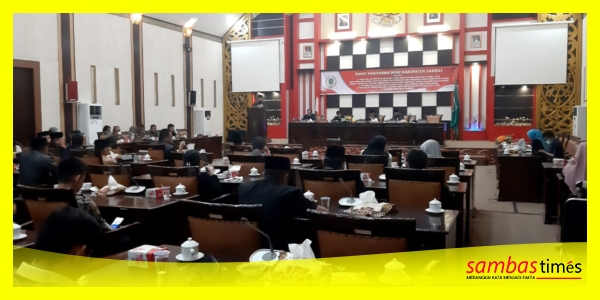 Paripurna DPRD Kabupaten Sambas tentang pembahasan Dua Raperda Kabupaten Sambas, Jumat (23/8/2024).