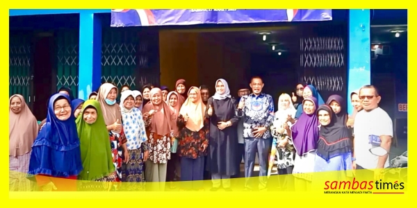 DPD Nasdem Kabupaten Sambas berbagi Ramadan 1446 Hijriah kepada kaum dhuafa, janda dan anak yatim di Sekretariat DPD Nasdem Kabupaten Sambas.