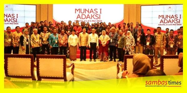 Pengurus ADAKSI mengabadikan momen foto bersama usai Musyawarah Nasional (Munas) ke-1 ADAKSI di Jakarta.