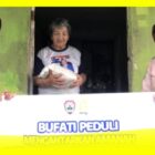 Gudep Bufati SMPN 1 Semparuk melaksanakan aksi bagi pangan di Desa Singaraya, Kecamatan Semparuk, Sabtu (15/6/2025).