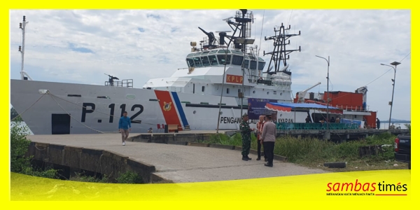Kapal Patroli KPLP KN Sarotama bersandar di Pelabuhan Sintete, Kecamatan Semparuk, Kabupaten Sambas, Kamis (3/7/2025).