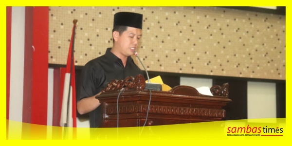 Husin Darmawan menyampaikan Laporan Pansus II DPRD Sambas di Rumah Sidang Utama Kantor DPRD Sambas, Senin (7/7/2025).