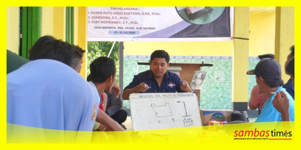Tim PKM Poltesa memberikan Pelatihan Teknologi Panel Surya kepada masyarakat Kampung Mentawai, Dusun Sarang Burung, Desa Beringin, Kecamatan Sajad, Minggu (27/7/2025).