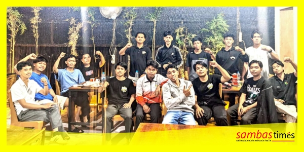 Komunitas Mahasiswa Kabupaten Sambas (KMKS) di Pontianak siap mengejar aksi di Sambas bergabung perlawanan Mahasiswa Se Indonesia.