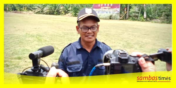 Santana Ketua BPD Ratu Sepudak saat diwawancarai sejumlah media pada kegiatan TMMD Reguler ke-126, Jumat (11/10/2025).