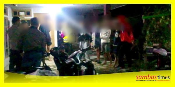 Petugas kepolisian Polsek Pemangkat mengamankan 15 pemuda membawa Senjata Tajam di Kecamatan Pemangkat, Kabupaten Sambas, Jumat (23/01/2026) dini hari.
