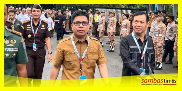 Bupati Sambas H Satono bersama Ketua DPRD Sambas H Abu Bakar saat menghadiri Rakornas Pemerintah Pusat dan Daerah di Sentul International Convention Center (SICC), Bogor, Jawa Barat, Senin (02/02/2026).